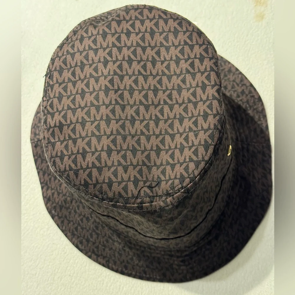 Michael Kors Logo Print Organic Cotton Blend Bucket Hat.